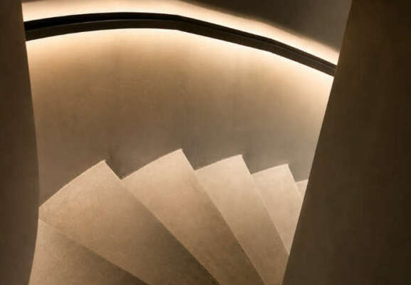 escalier-catacombes-paris